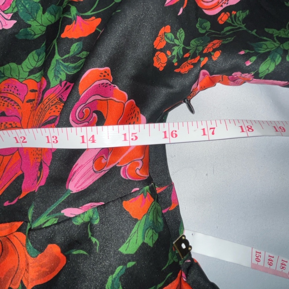 Zara Black Floral V Neck Short Sleeve Mini Dress Side Zip Pink Orange Size Med - Picture 7 of 9